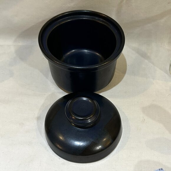 Iron Mountain Stoneware Lidded Sugar Bowl Blue Ridge Pattern EUC - Picture 3 of 10